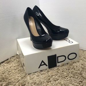 Aldo Cape Coral patent leather black heels size 40